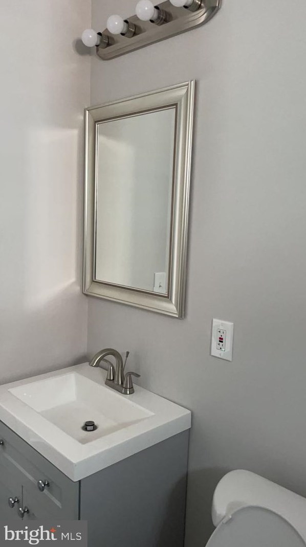 1520 Arrott St #3rd Floor, Philadelphia, PA 19124