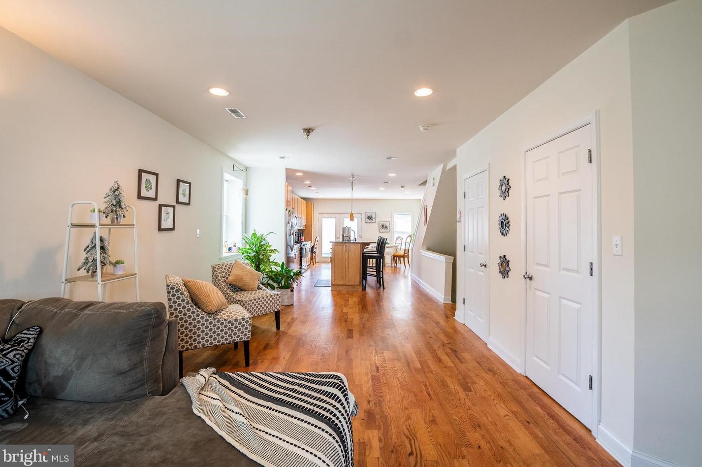 2534 Grays Ferry Ave #unit B, Philadelphia, PA 19146