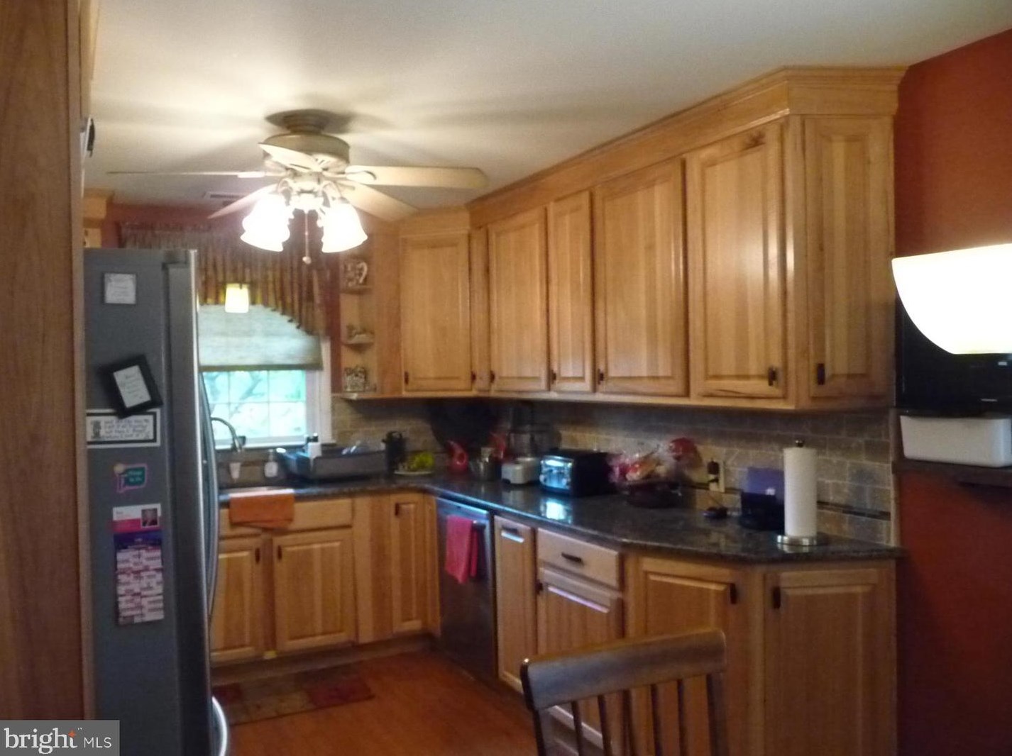 8995 Springview Rd, Philadelphia, PA 19115-3531