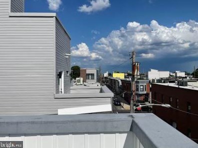 2113 Pierce St, Philadelphia, PA 19145-1918
