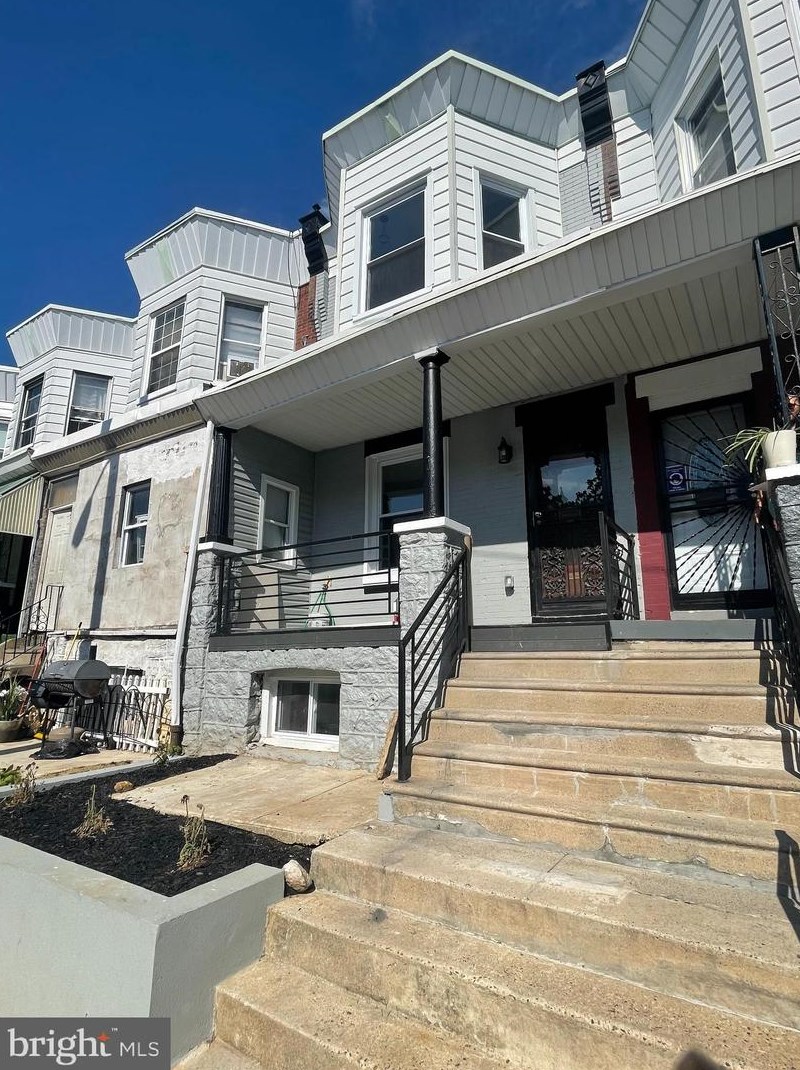 243 Frazier St, Philadelphia, PA 19139-3910