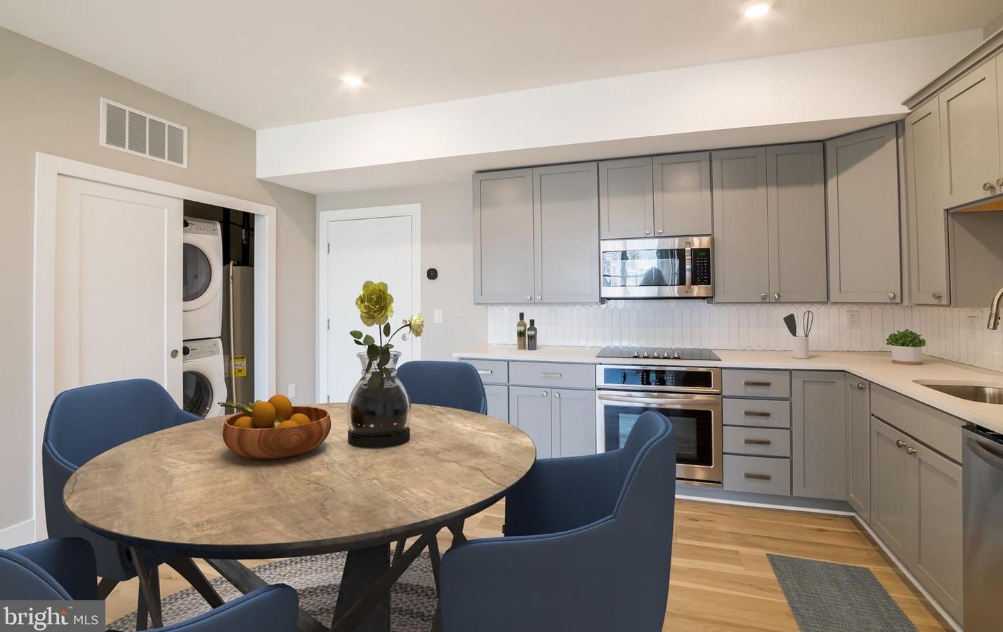 2621 W Jefferson St #unit 4r, Philadelphia, PA 19121