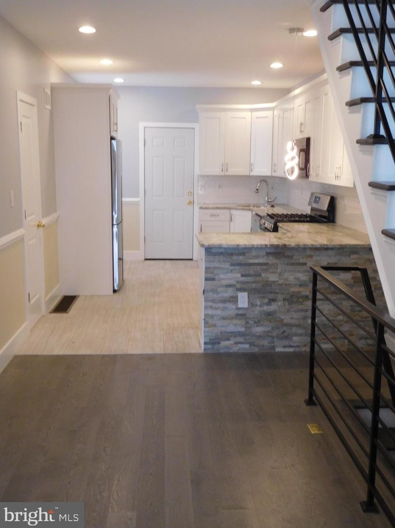 1533 S Napa St, Philadelphia, PA 19146