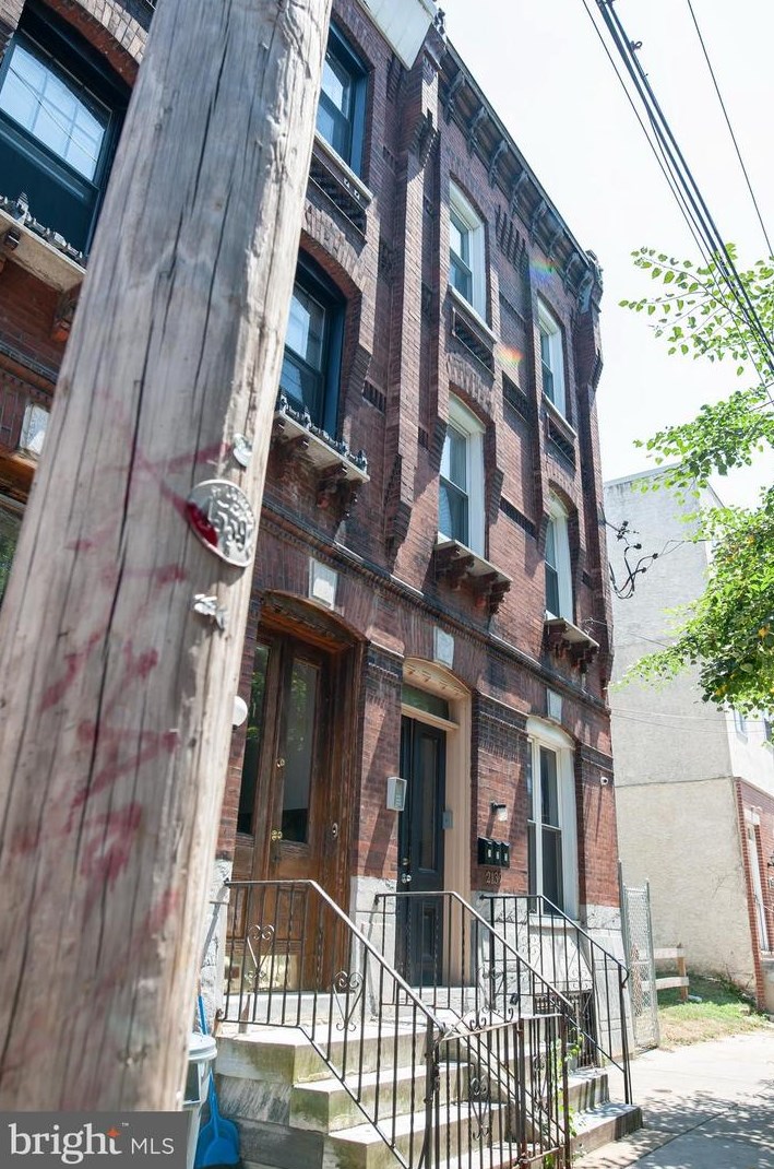 2139 N Uber St #2, Philadelphia, PA 19121