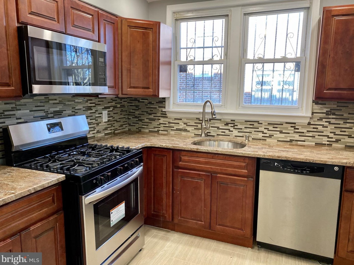 1303 E Johnson St #2, Philadelphia, PA 19138