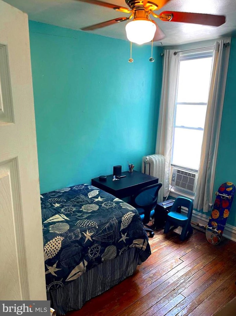 4753 B St, Philadelphia PA  19120-4403 exterior