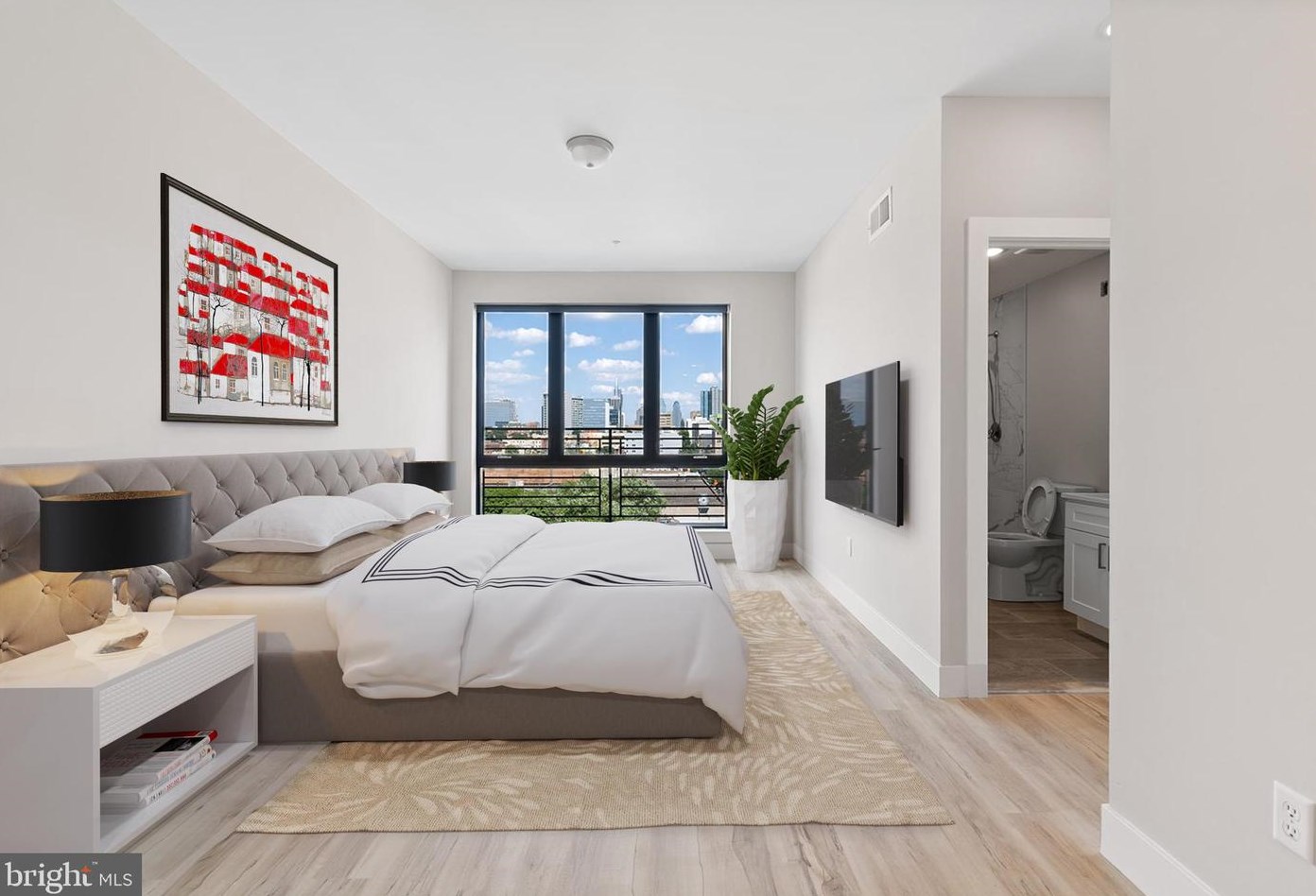 12 S 43rd St #201, Philadelphia, PA 19104