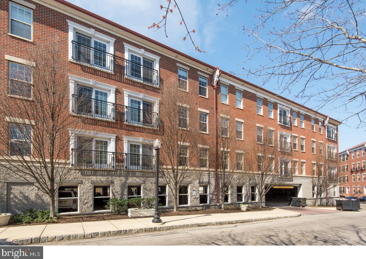 500 Admirals Way Apt 107, Philadelphia, PA 19146
