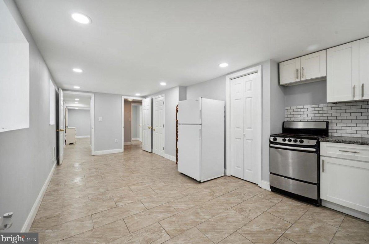 800 S 60th St #2, Philadelphia, PA 19143