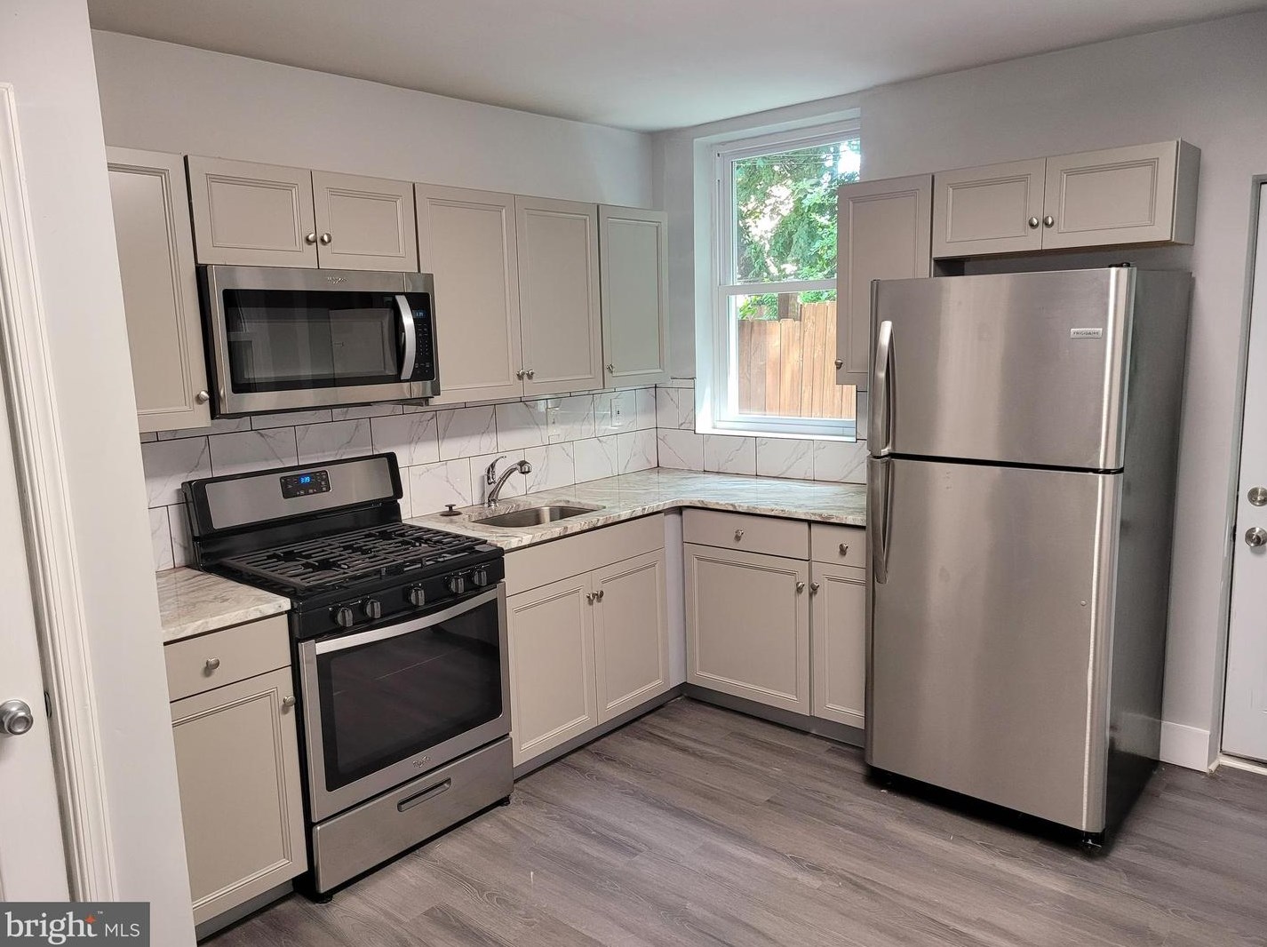 1422 Blavis St, Philadelphia, PA 19140