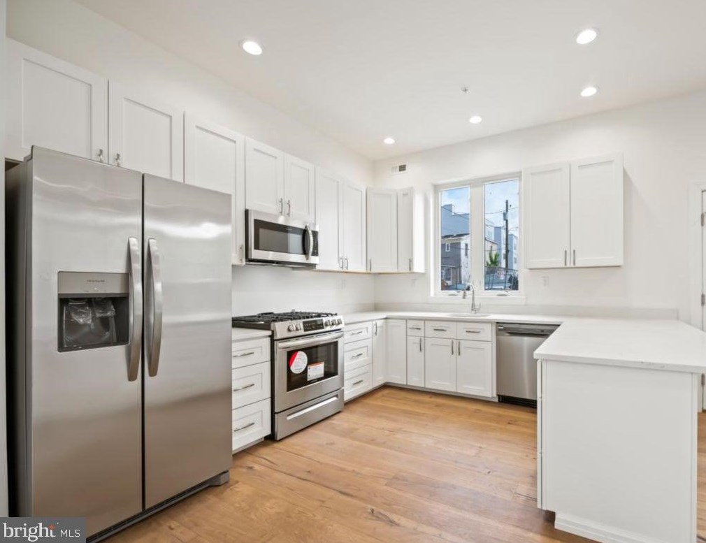 513 A St, Philadelphia PA  19122-1001 exterior
