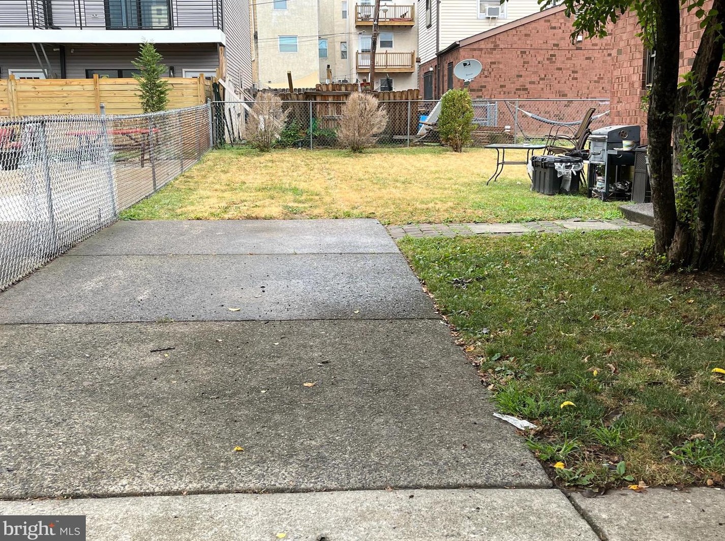 2103 Federal St, Philadelphia PA  19146-2830 exterior