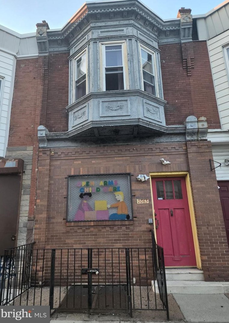 2063 Snyder Ave, Philadelphia, PA 19145-2811