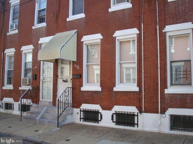 1635 S Rosewood St, Philadelphia, PA 19145