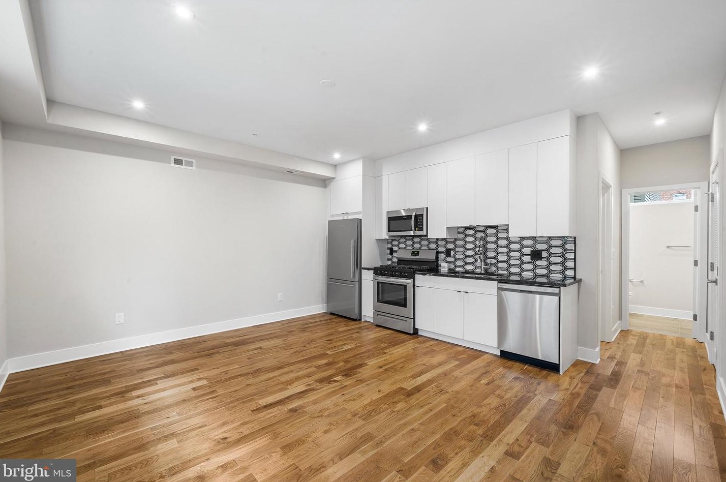 2633 Annin St #1r, Philadelphia, PA 19146