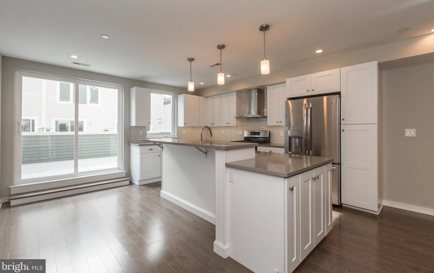 416 Wallace St, Philadelphia, PA 19123