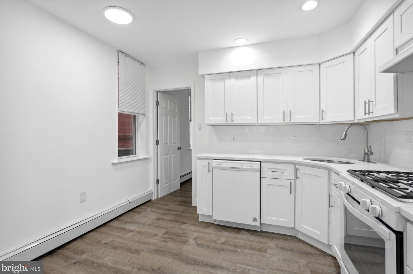 2205 S 20th St #1, Philadelphia, PA 19145