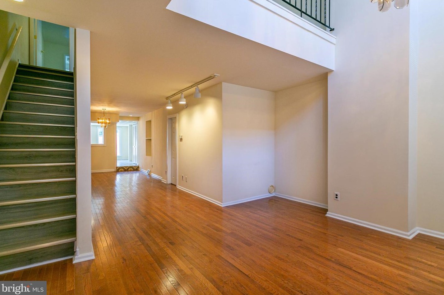 1528 North St, Philadelphia, PA 19130-3406