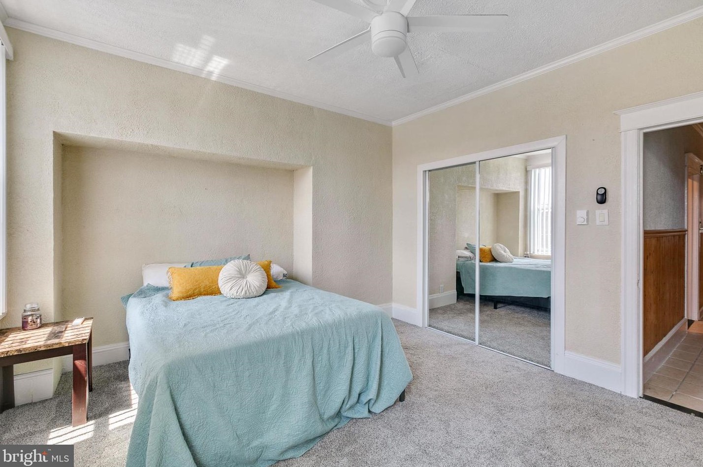 1443 Snyder Ave, Philadelphia PA 19148-2312 exterior