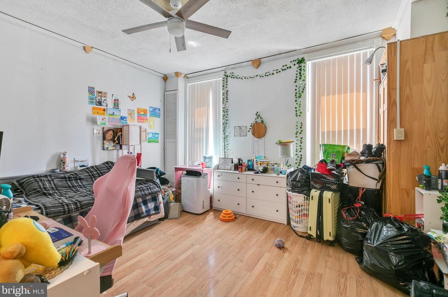 1443 Snyder Ave, Philadelphia PA 19148-2312 exterior