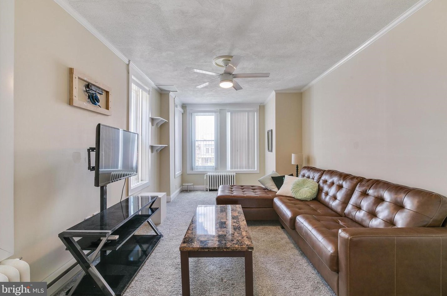 1443 Snyder Ave, Philadelphia PA 19148-2312 exterior