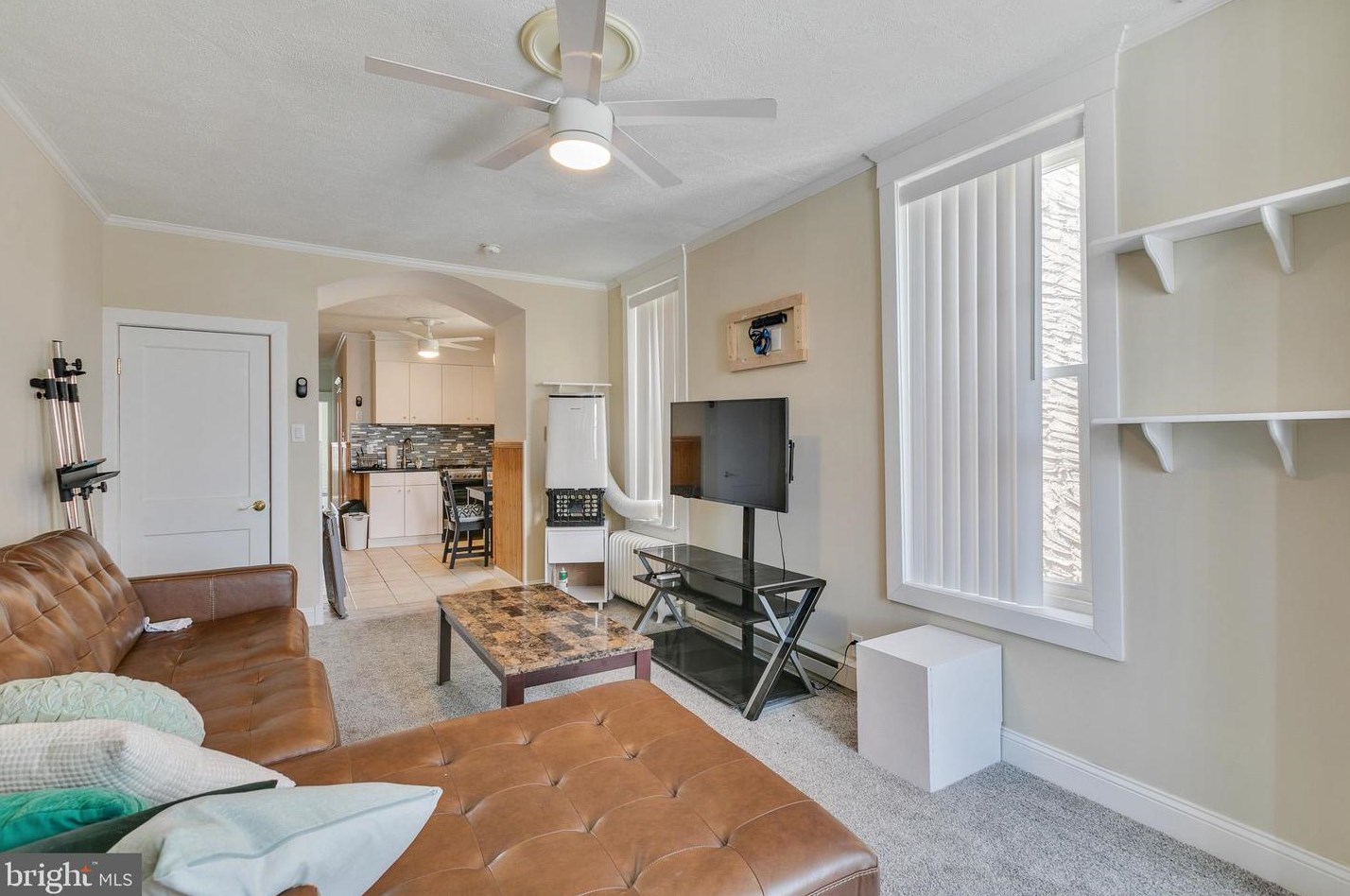 1443 Snyder Ave, Philadelphia PA 19148-2312 exterior