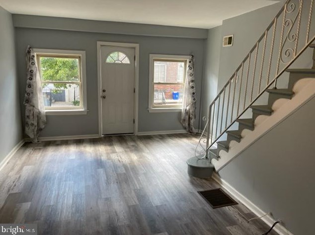 2443 Lee St, Philadelphia PA  19148-4105 exterior