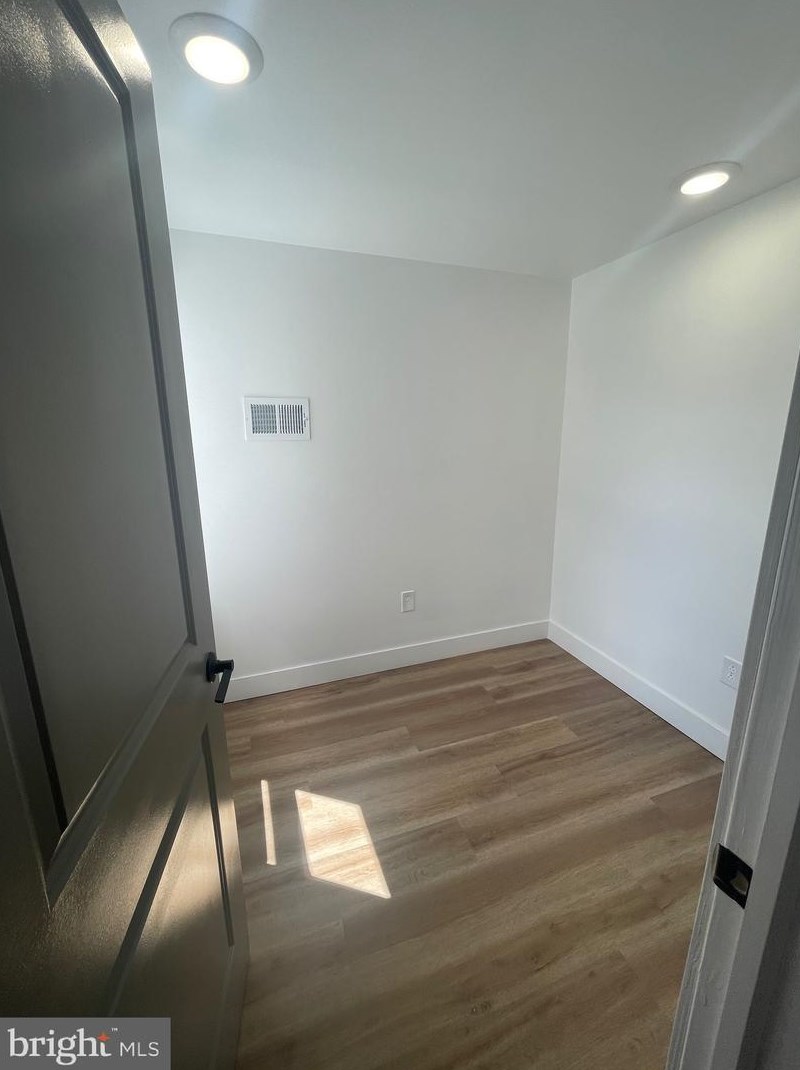 2240 Seybert St, Philadelphia PA  19121-4709 exterior