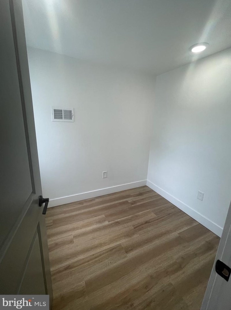 2240 Seybert St, Philadelphia PA  19121-4709 exterior