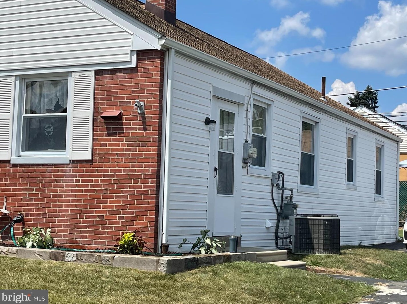 9224 Horatio Rd, Philadelphia PA 19114-3809 exterior