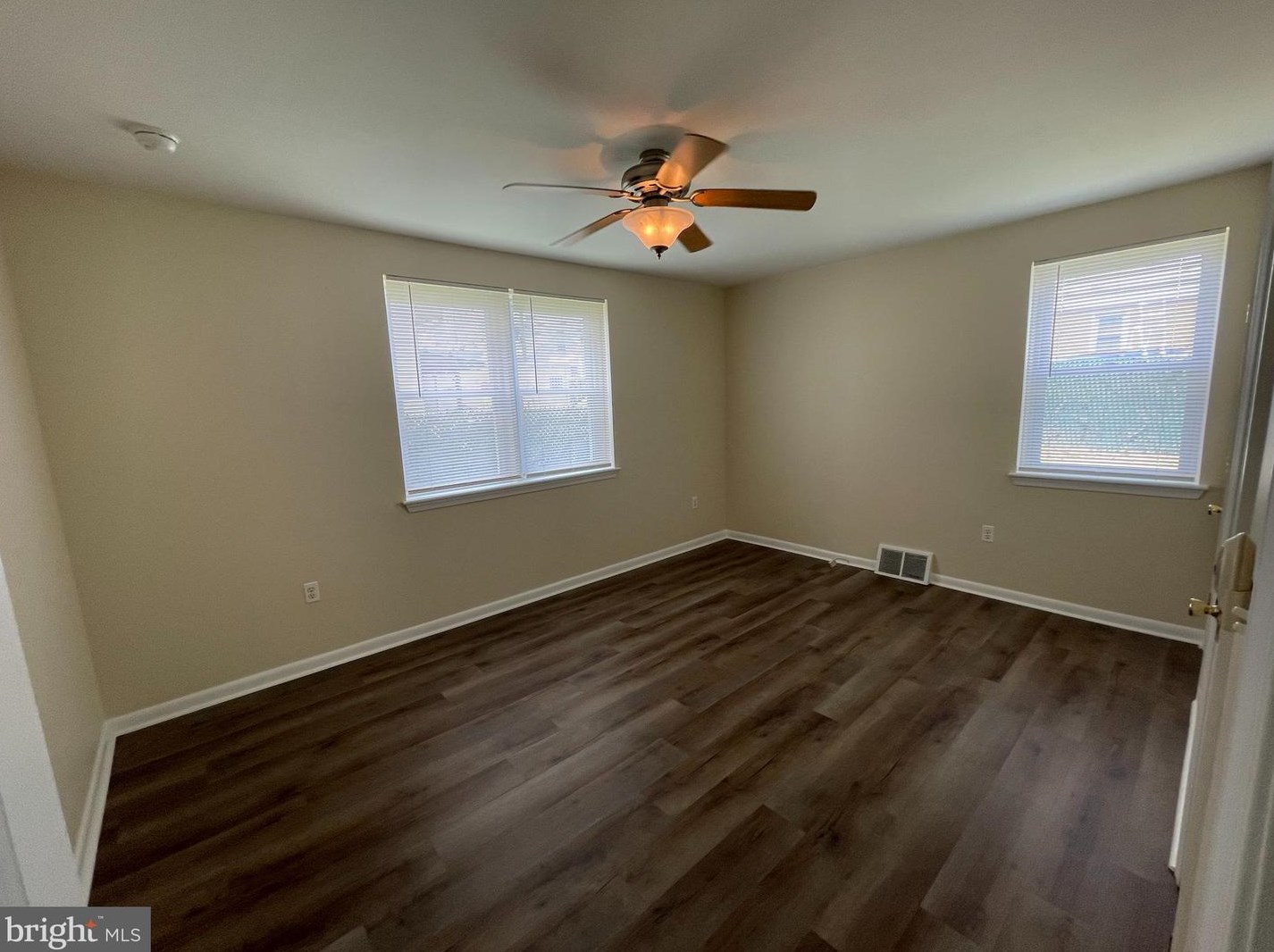 9224 Horatio Rd, Philadelphia PA 19114-3809 exterior