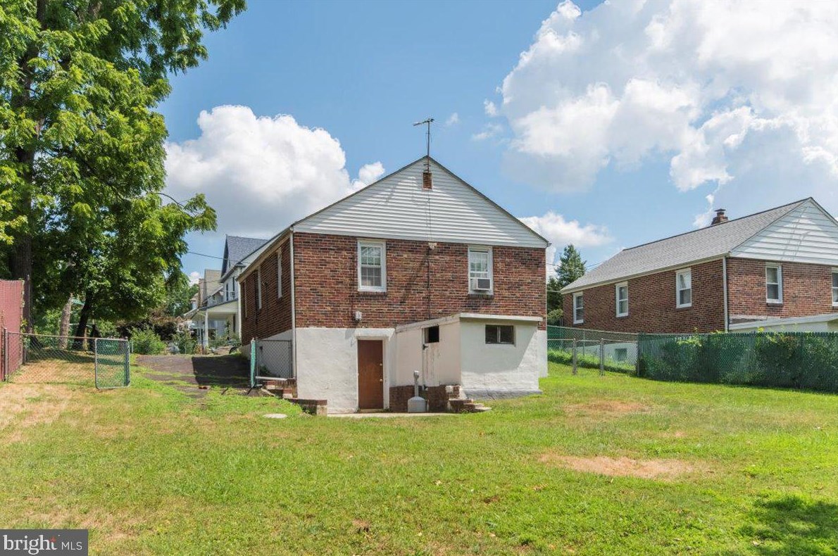 1700 Pearson St, Philadelphia PA exterior