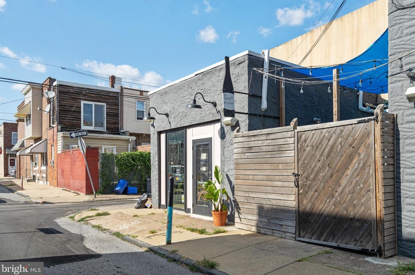 3143 Salmon St, Philadelphia PA  19134-5829 exterior