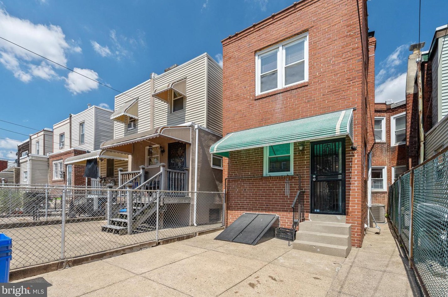 3143 Salmon St, Philadelphia PA  19134-5829 exterior