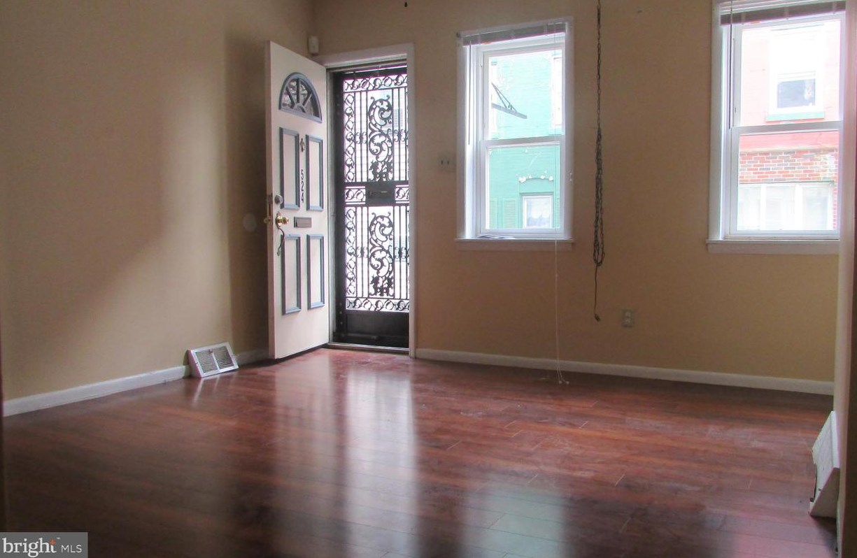 524 N Douglas St, Philadelphia, PA 19104