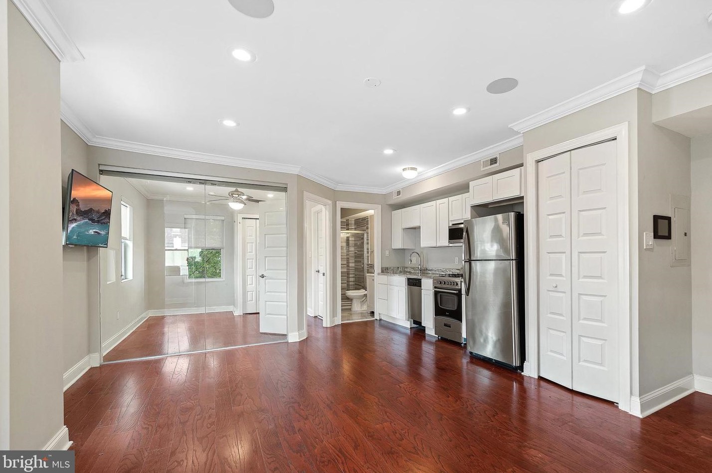 715 Belgrade St #3, Philadelphia, PA 19125