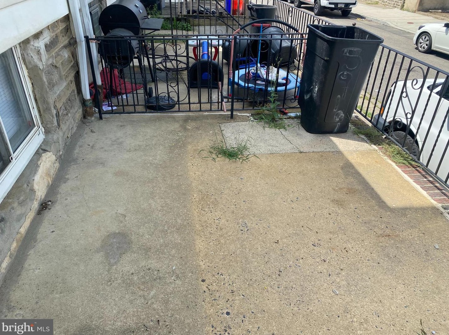 5915 Malta St, Philadelphia, PA 19120-1211