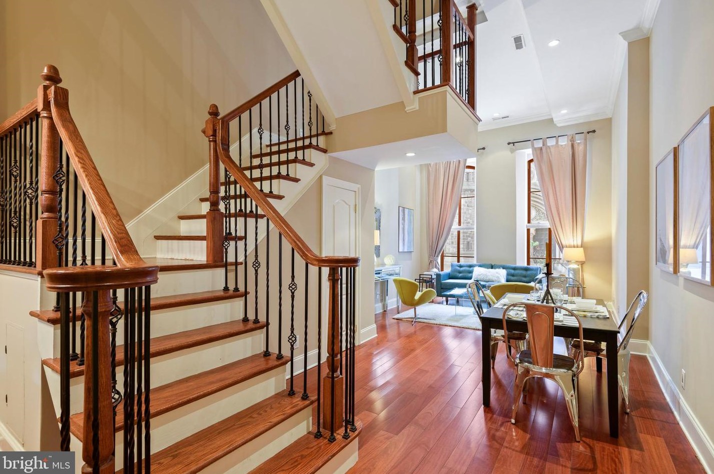 2049 Walnut St, Philadelphia, PA 19103-4476