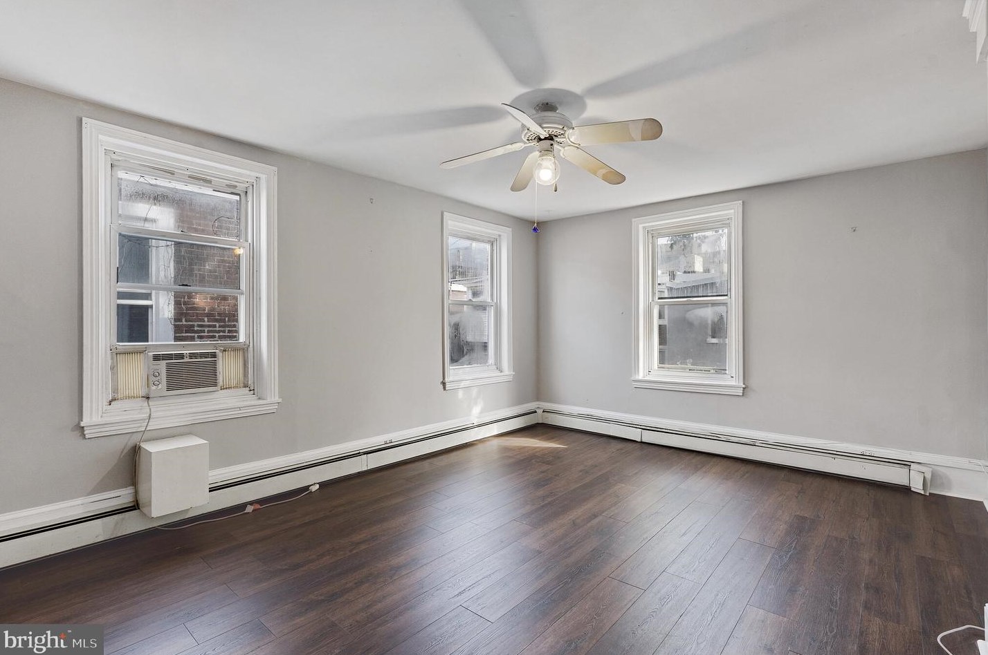 141 N 21st St #3, Philadelphia, PA 19103