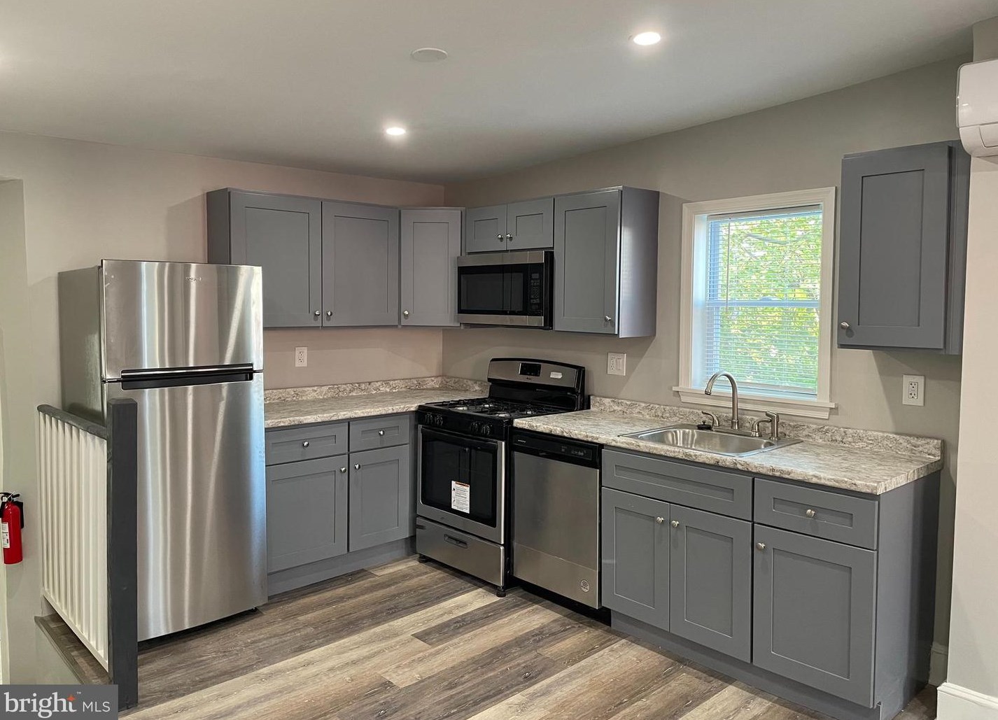 1801 Wylie St #3, Philadelphia, PA 19130