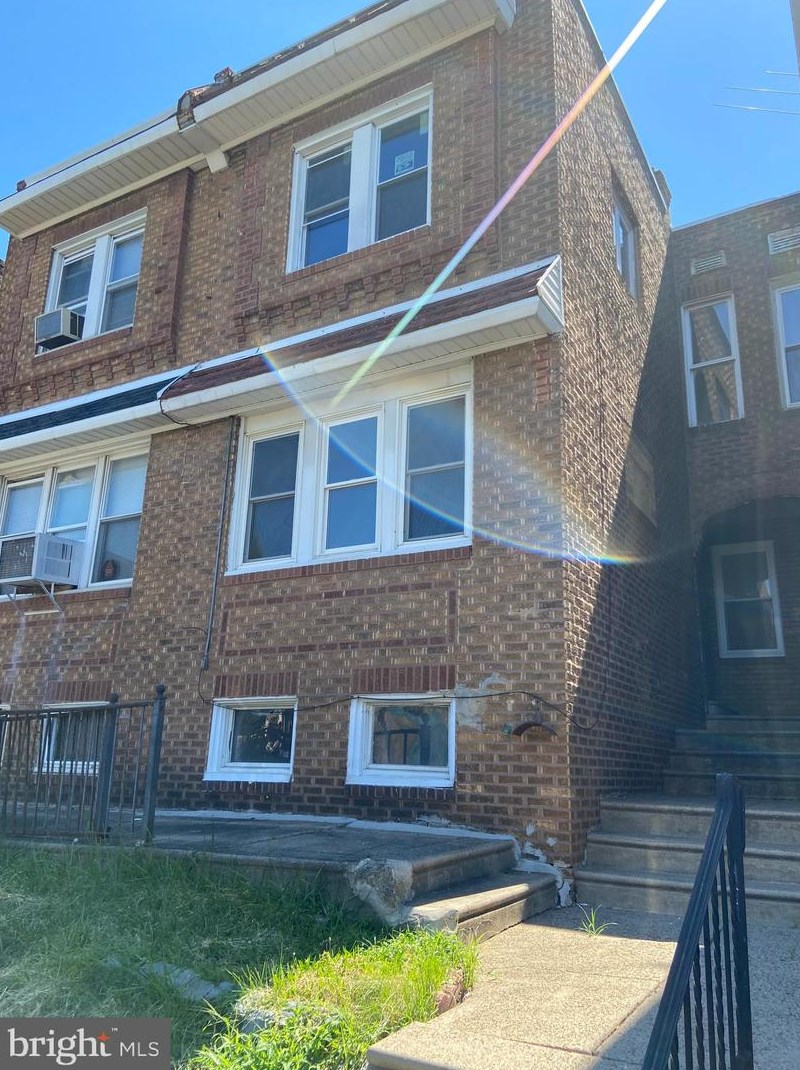 6645 Rutland St, Philadelphia, PA 19149-2129