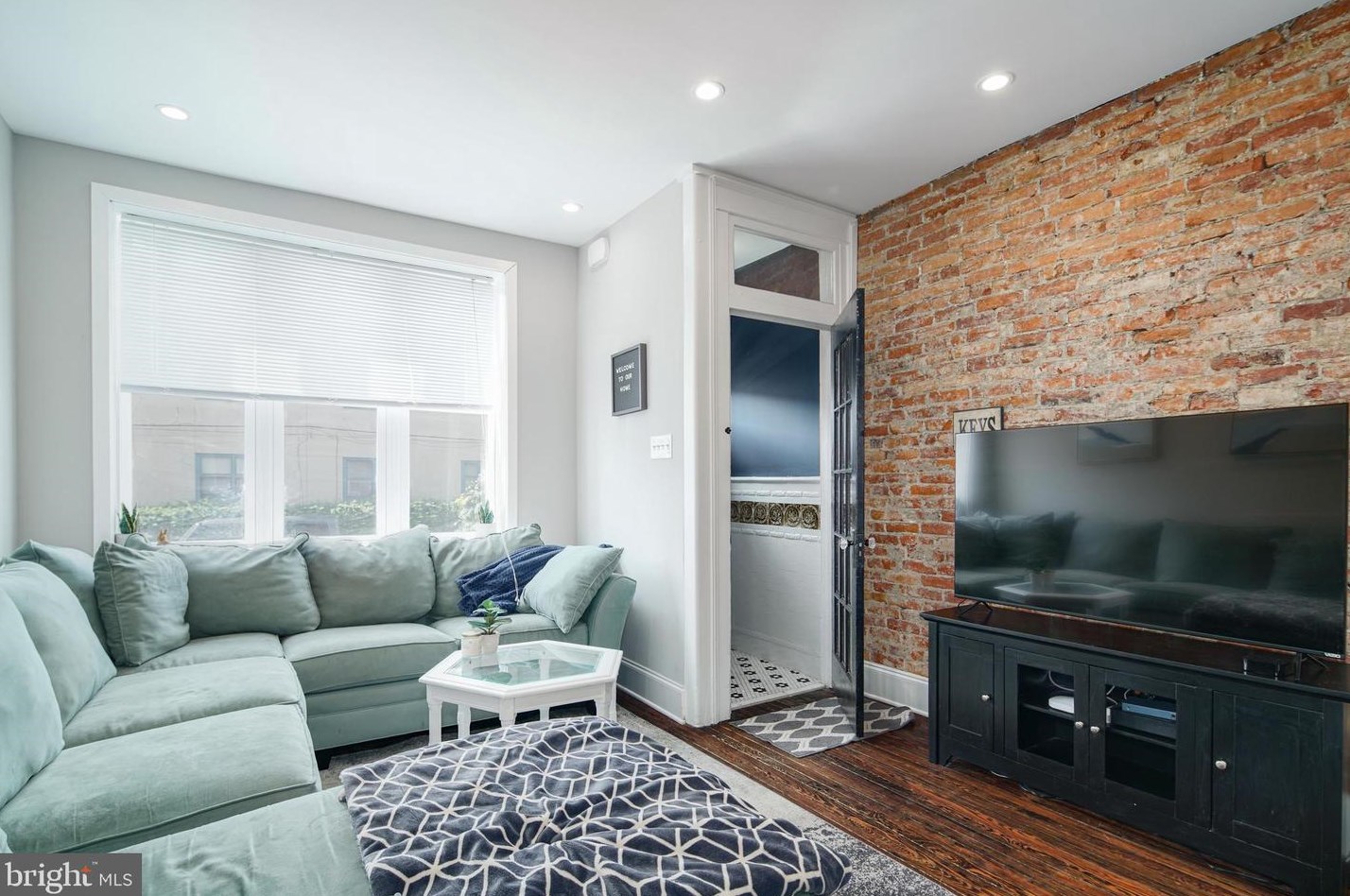 2109 Dickinson St, Philadelphia, PA 19146