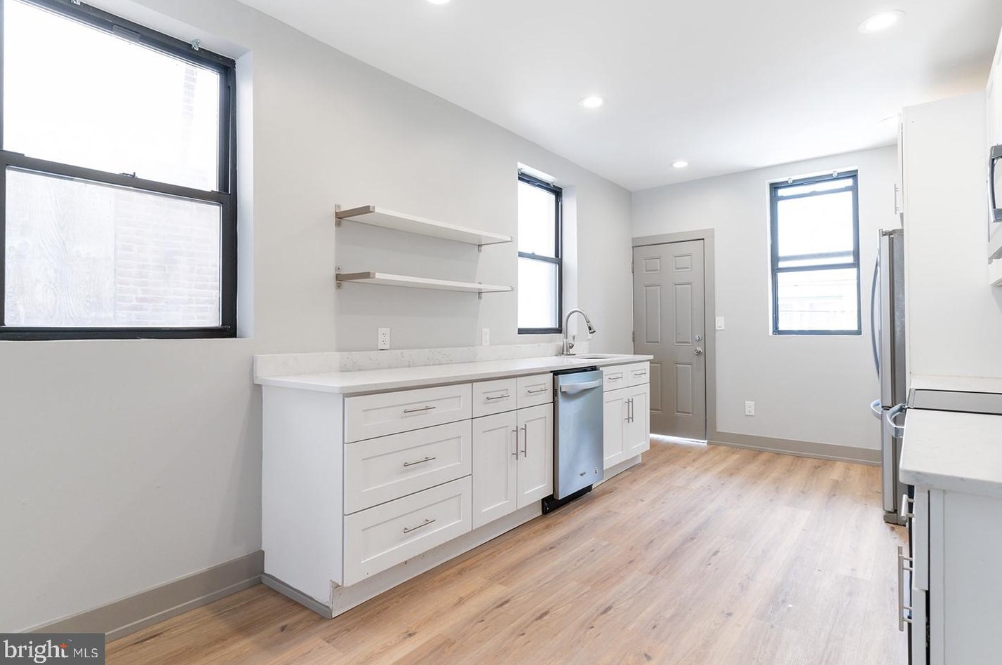 2139 Natrona St, Philadelphia PA  19121-1117 exterior