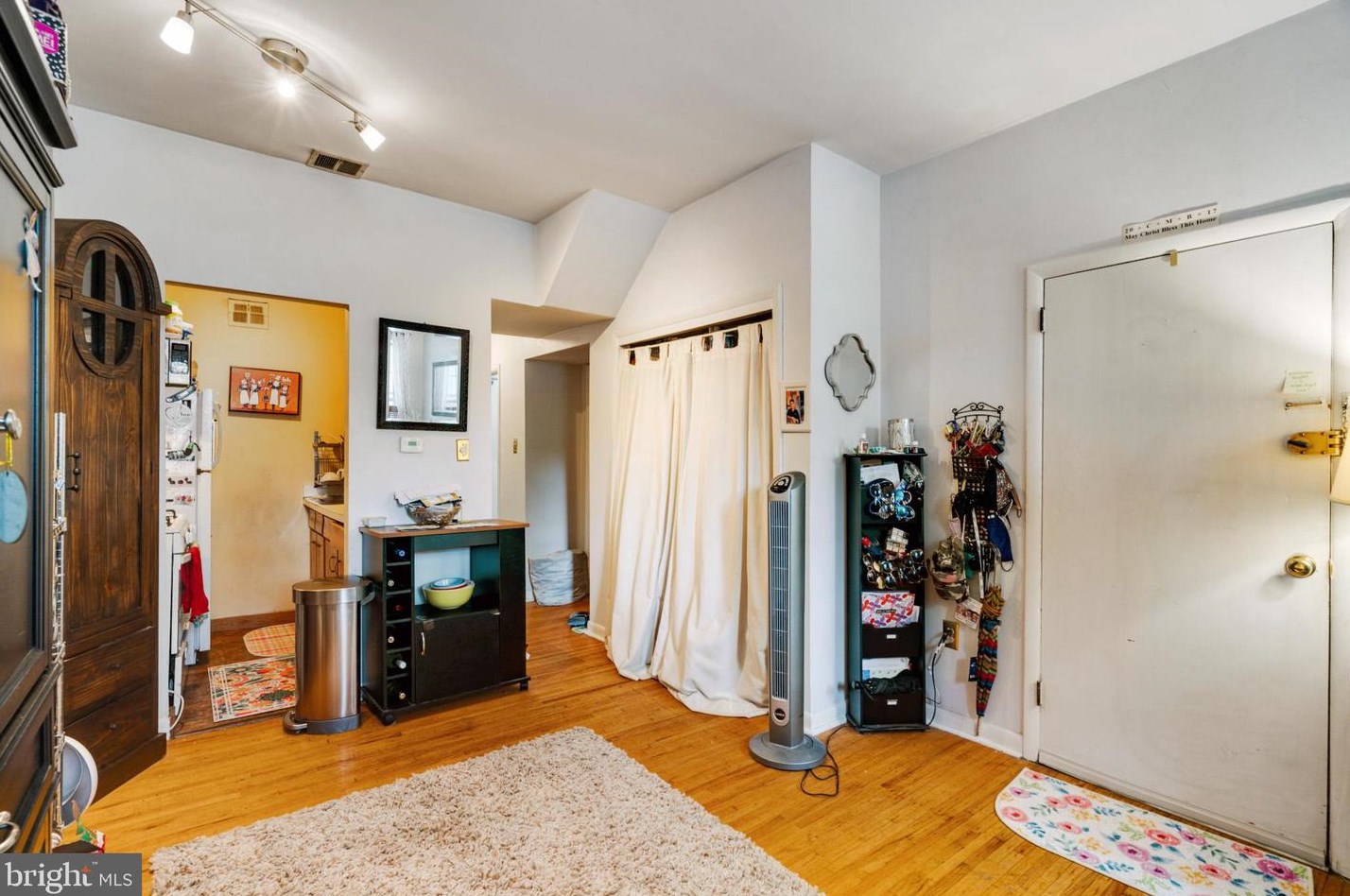 508 7th St, Philadelphia PA 19123-3912 exterior