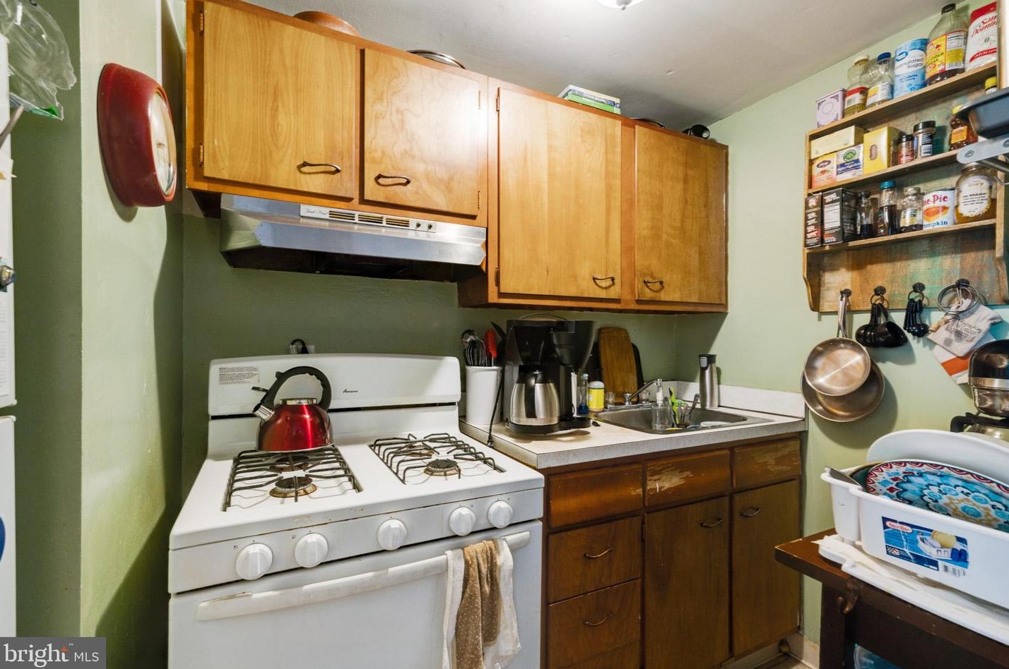 508 7th St, Philadelphia PA 19123-3912 exterior