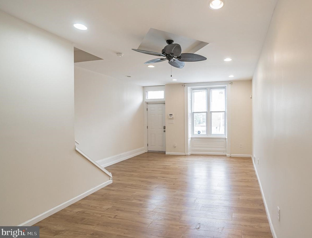 2332 Thompson St, Philadelphia PA  19125-3629 exterior