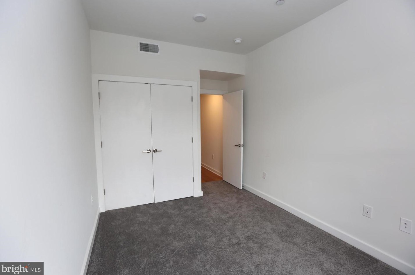 3044 Richmond St #4, Philadelphia, PA 19134