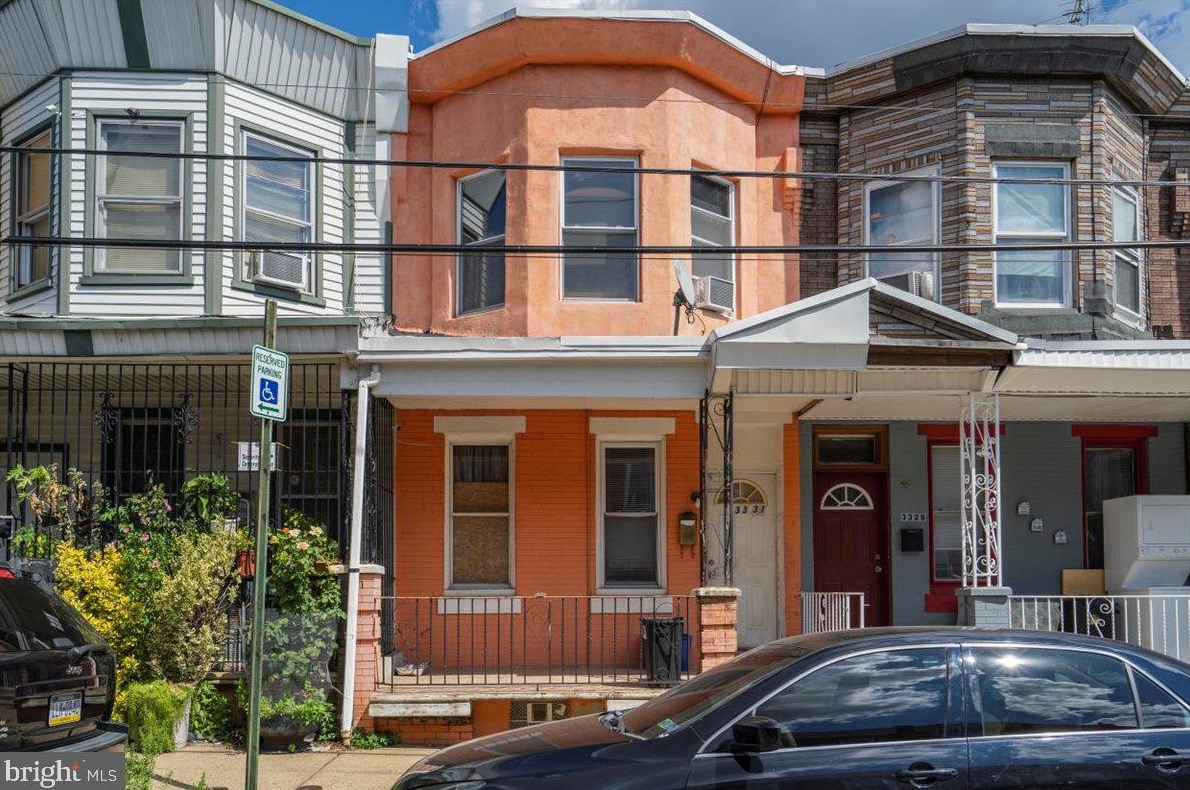 3331 Howard St, Philadelphia, PA 19140-5816