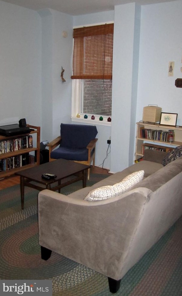 2306 Tulip St, Philadelphia PA  19125-2528 exterior