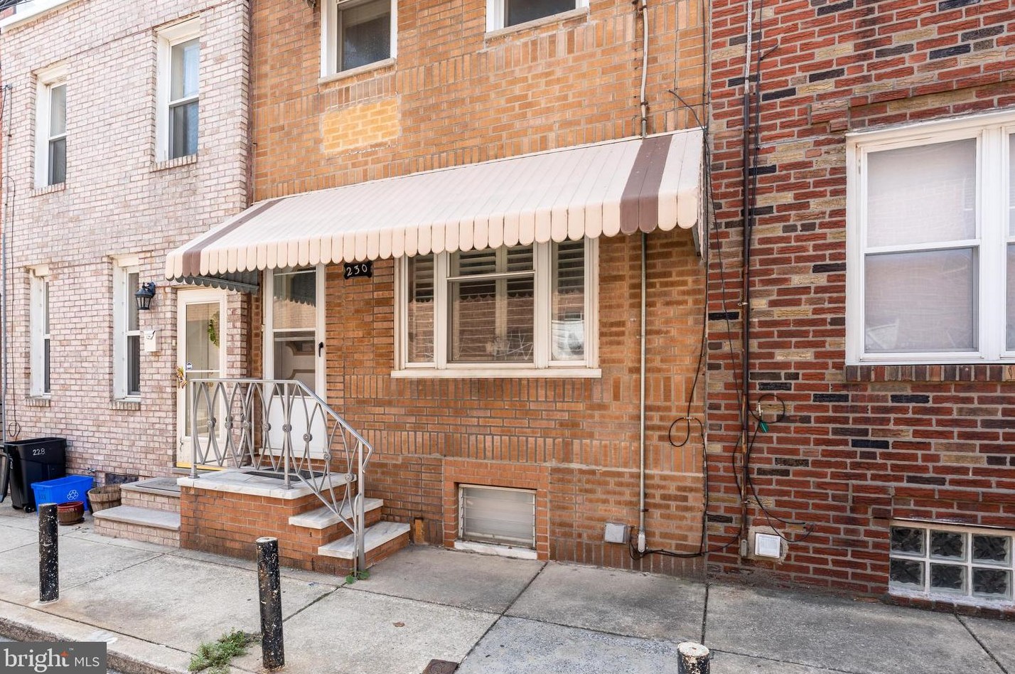230 Mcclellan St, Philadelphia, PA 19148-1919